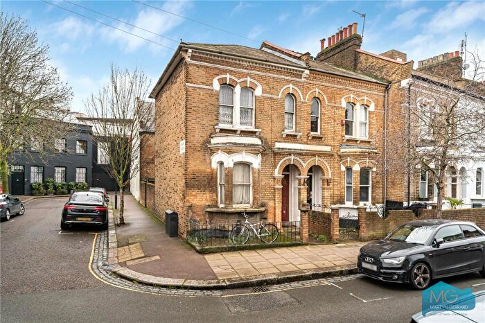 3 Bedroom End Of Terrace House For Sale In Ryland Road, London, NW5