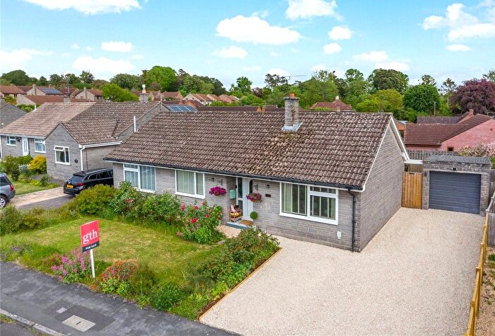3 Bedroom Bungalow For Sale In Abbey Close, Curry Rivel, Langport, Somerset, TA10