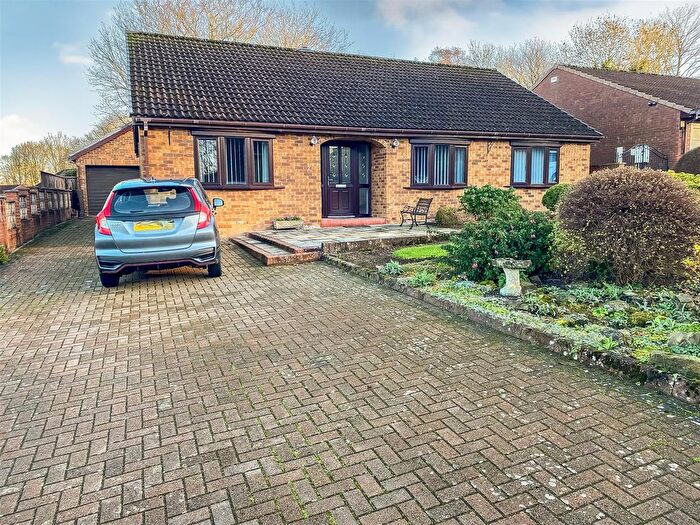 3 Bedroom Detached Bungalow For Sale In Smythsons Close, School Aycliffe, DL5