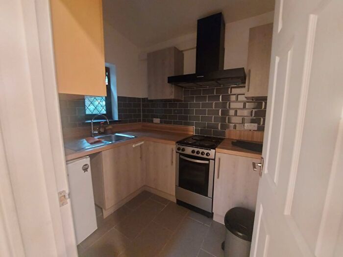 2 Bedroom Detached House To Rent In Rainham, Essex, RM13