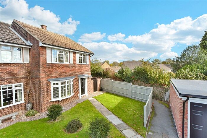 2 Bedroom End Of Terrace House For Sale In Edmund Close, Meopham, Gravesend, Kent, DA13