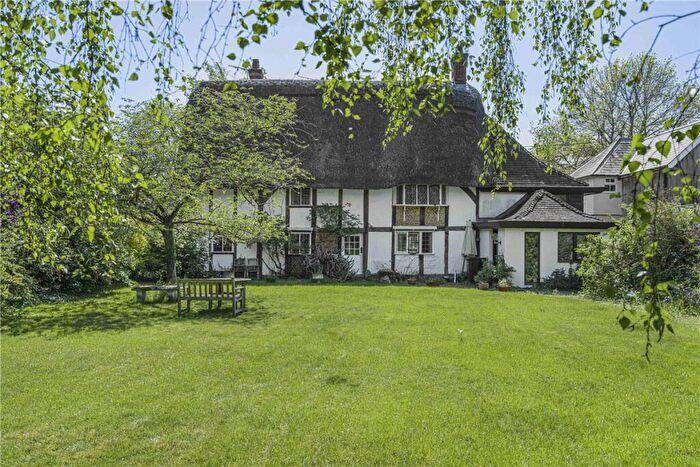 4 Bedroom Semi Detached House For Sale In High Street, Long Wittenham, Abingdon, Oxfordshire, OX14