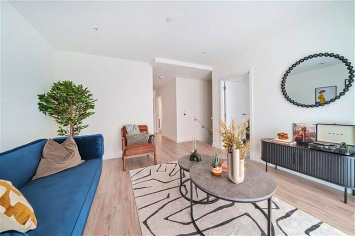 1 Bedroom Apartment To Rent In Bed, Th Floor Derwent At Woodstore House In Anchors Point, E16
