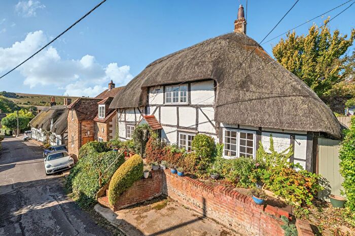 3 Bedroom Detached House For Sale In Burdett Street, Ramsbury, SN8