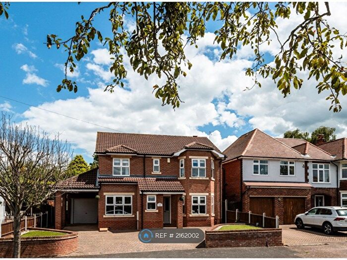 4 Bedroom Detached House To Rent In Musters Road, Nottingham, NG2