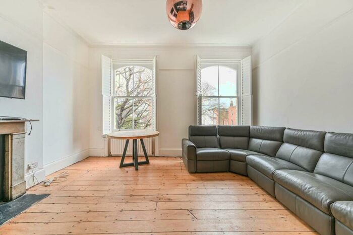 2 Bedroom Flat To Rent In Nightingale Lane, Nightingale Triangle, London, SW12