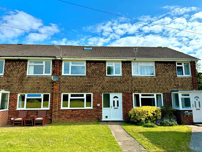 4 Bedroom Terraced House To Rent In Embsay Road, Swanwick, SO31