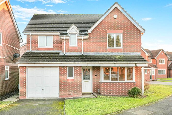 4 Bedroom Detached House To Rent In Shire Road, Morley, LS27