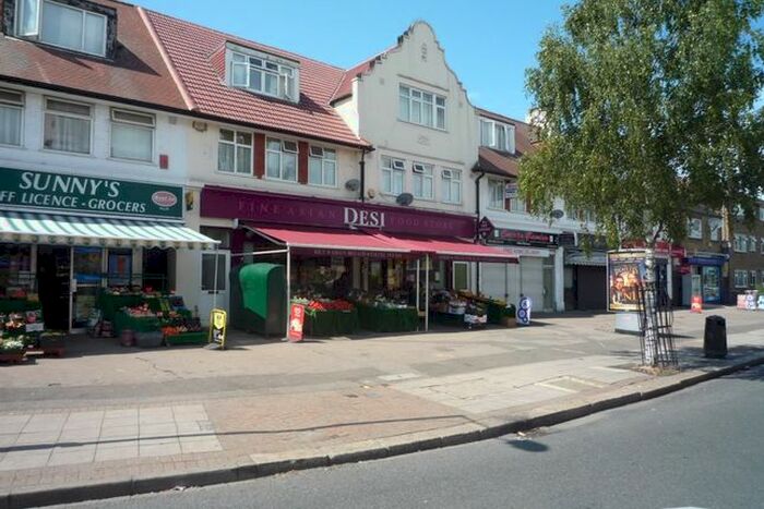 Studio To Rent In Green Parade, Whitton Road, Hounslow, TW3