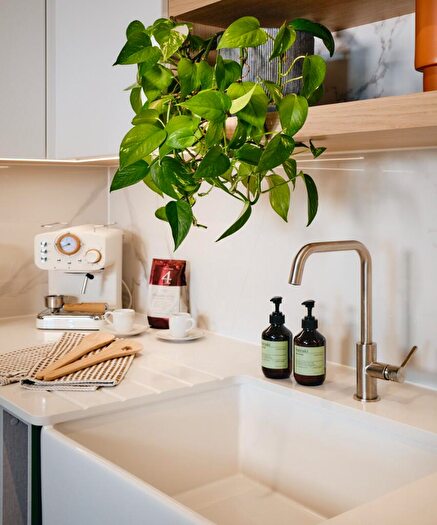 2 Bedroom Apartment To Rent In Henshaw Parade, Henshaw Parade, London, NW9