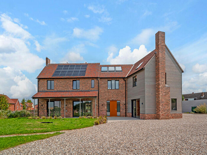 5 Bedroom Detached House For Sale In Fowlers Drive, Shefford, Meppershall, SG17