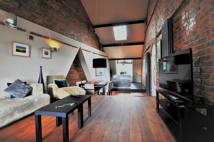 3 Bedroom Apartment To Rent In Akenside House, Akenside Hill, Newcastle Upon Tyne, NE1