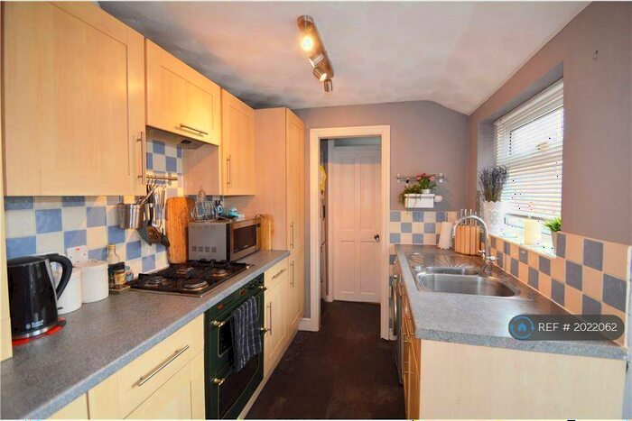 2 Bedroom Terraced House To Rent In Crumpsall Street, Abbey Wood, SE2