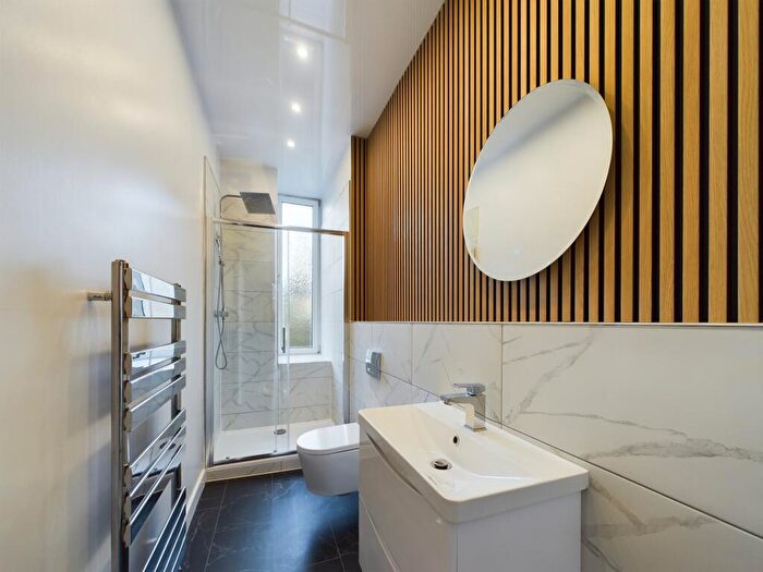 2 Bedroom Flat To Rent In /, Muir Street, Renfrew, PA4