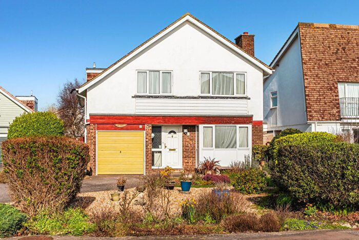 4 Bedroom Detached House For Sale In Dryad Way, Felpham, PO22