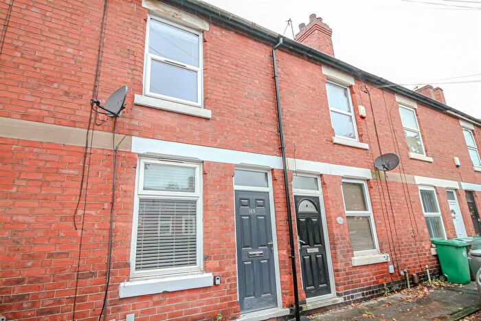 3 Bedroom Terraced House To Rent In Bulwell Lane, Nottingham, NG6
