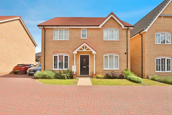 4 Bedroom Detached House For Sale In Bailey Close, Norwich, NR6