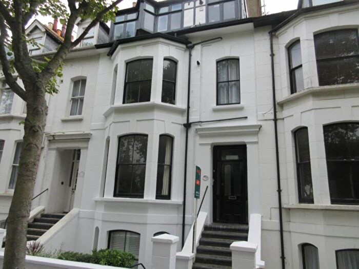 2 Bedroom Flat To Rent In Alexandra Road, Southend On Sea, SS1