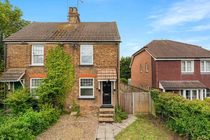 2 Bedroom Semi-Detached House To Rent In Sandy Lane, Dartford, DA2