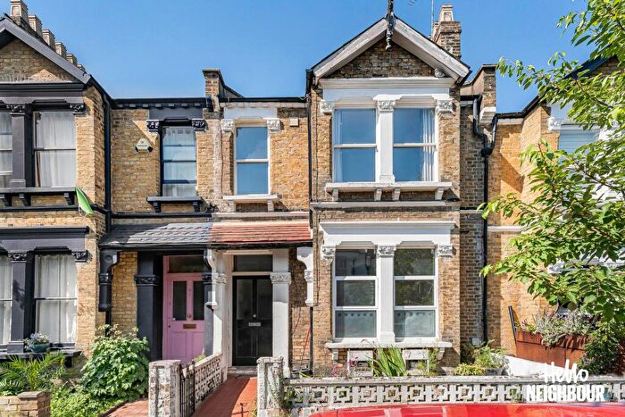 2 Bedroom Apartment To Rent In Fernholme Road, London, SE15