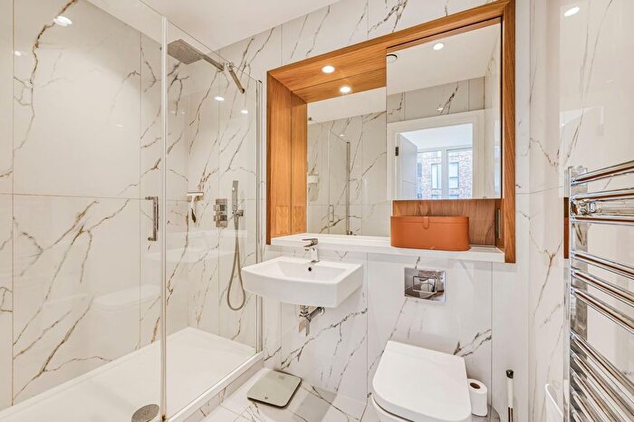 2 Bedroom Flat For Sale In Lister House, Plough Lane, Earlsfield, London, SW17