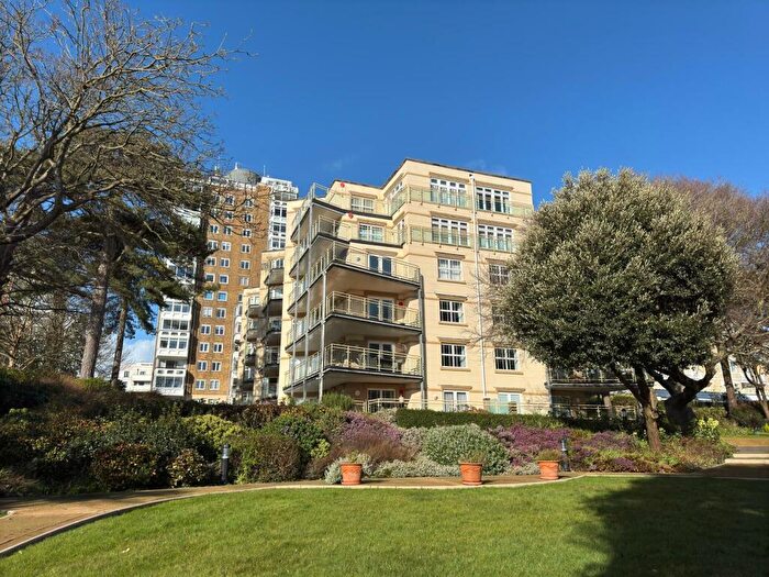 2 Bedroom Flat To Rent In Bay View Gardens, West Cliff Road, BH2