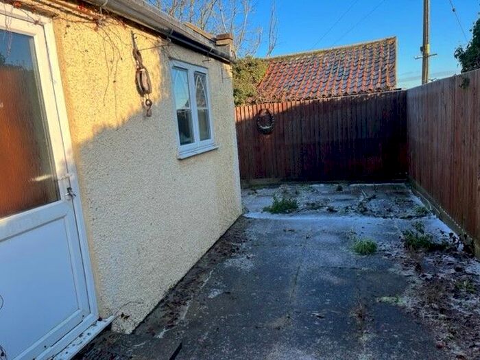 1 Bedroom Property To Rent In Aylsham Road, Cawston, Norwich, NR10