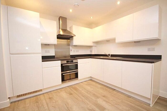 1 Bedroom Flat To Rent In Maxwell Road, Romford, RM7