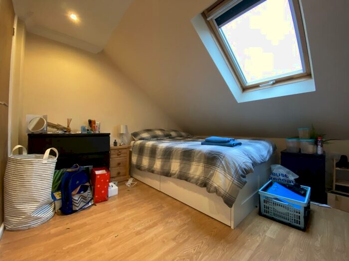 6 Bedroom Terraced House To Rent In Rhymney Street, Cathays, CF24