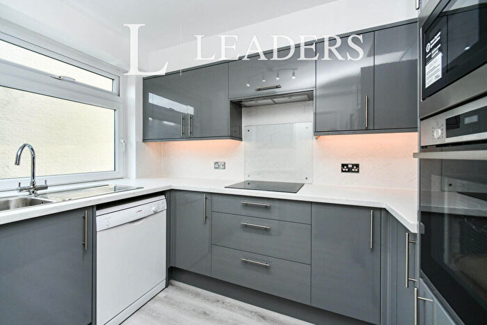2 Bedroom Apartment To Rent In Coombe Lea, Grand Avenue Hove, BN3