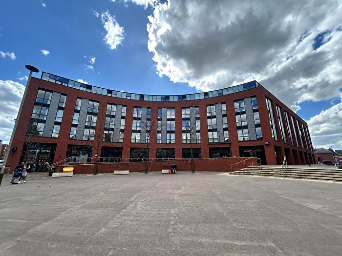 2 Bedroom Apartment To Rent In New Walk Place, Leicester, LE1