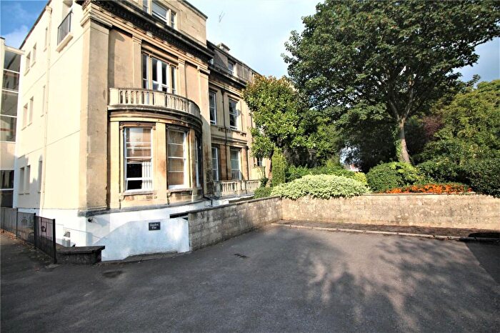 2 Bedroom Apartment To Rent In Clifton Park, Bristol, BS8