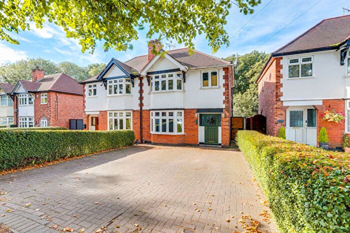 3 Bedroom Semi-Detached House For Sale In Heanor Road, Ilkeston, DE7