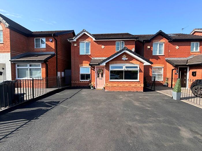 3 Bedroom Detached House For Sale In Appleton Road, Park Meadows, L32