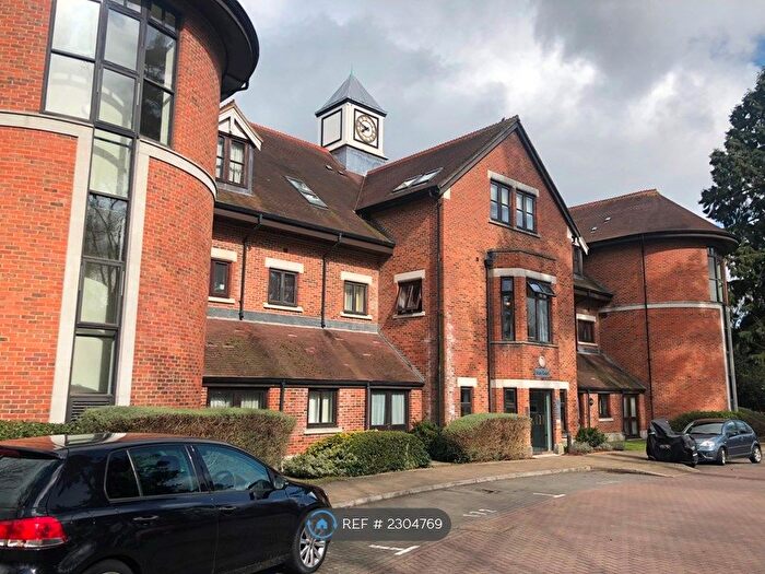 1 Bedroom Flat To Rent In Lockhart Road, Watford, WD17