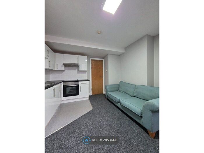 1 Bedroom Flat To Rent In Claude Road, Cardiff, CF24