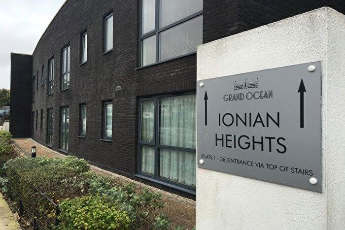 1 Bedroom Flat To Rent In Suez Way, Brighton, BN2