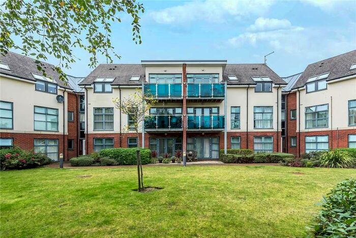 1 Bedroom Flat To Rent In Charter Court, Winchester Road, Romsey, Hampshire, SO51