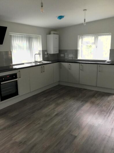 1 Bedroom Apartment To Rent In A Lemart Close, Reading, Berkshire, RG30