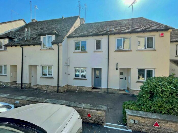 2 Bedroom Terraced House To Rent In Warrenne Keep, Stamford, PE9