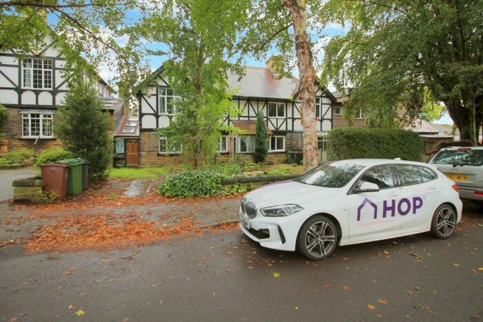 2 Bedroom Terraced House To Rent In Belle Vue Avenue, Oakwood, Leeds, LS8