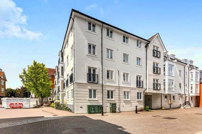 1 Bedroom Flat To Rent In Old Watling Street, Canterbury, Kent, CT1