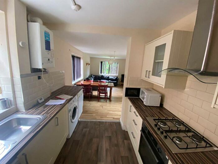 5 Bedroom Semi-Detached House To Rent In £ Pppw, Weld Road, Withington, M20