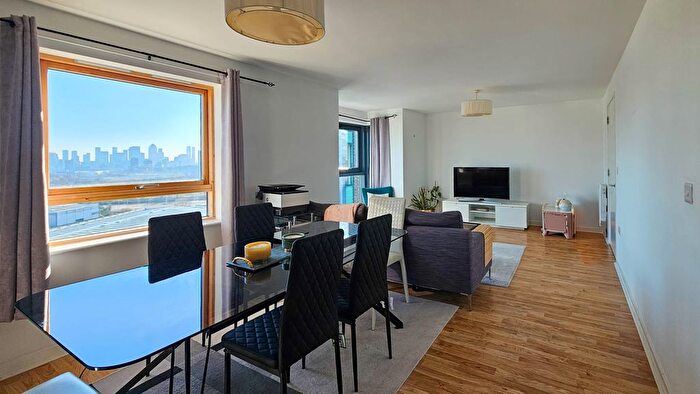 2 Bedroom Flat To Rent In Cam Road, London, E15