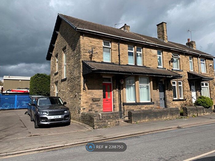 Studio To Rent In Brighouse, Brighouse, HD6