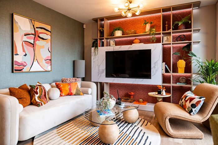 1 Bedroom Flat For Sale In "Menier Apartments" At Gordon Crescent, Hayes, UB3