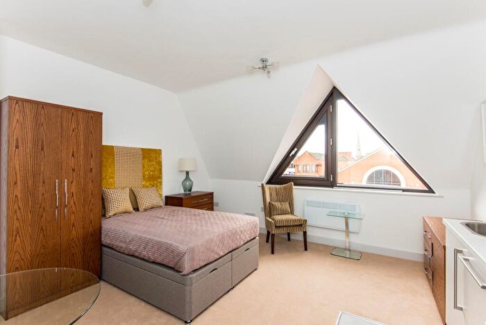 Apartment To Rent In The Chambers, East Street, Reading, RG1