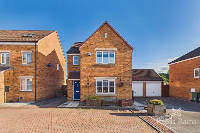 3 Bedroom Detached House For Sale In Daisy Hill Mews, Morley, Leeds, West Yorkshire, LS27