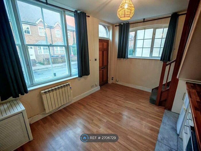 1 Bedroom Maisonette To Rent In Gordon Road, Canterbury, CT1