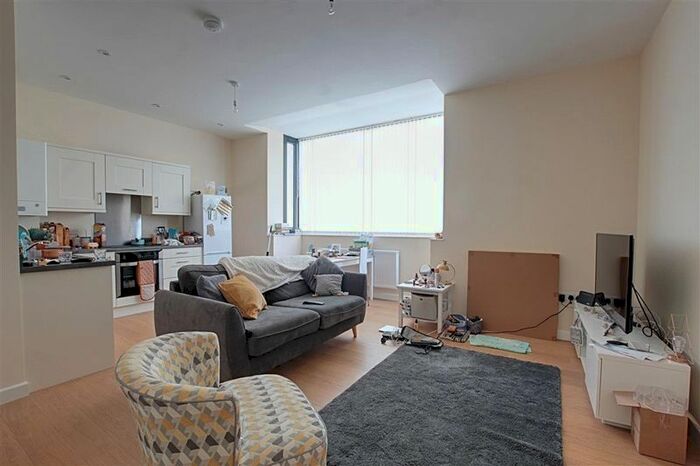1 Bedroom Flat To Rent In Lorne Road, Bath, BA2